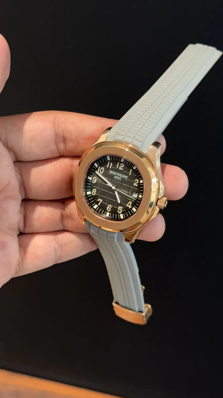 Pp Aquanaut | Auto | Rose | Grey strap | Blackish Dial