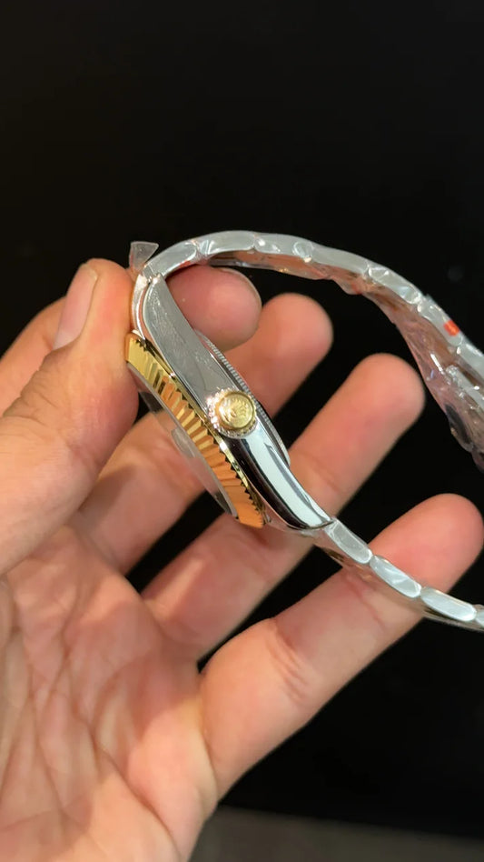 Sky Dweller | Gold Two Tone Oyester | White Dial