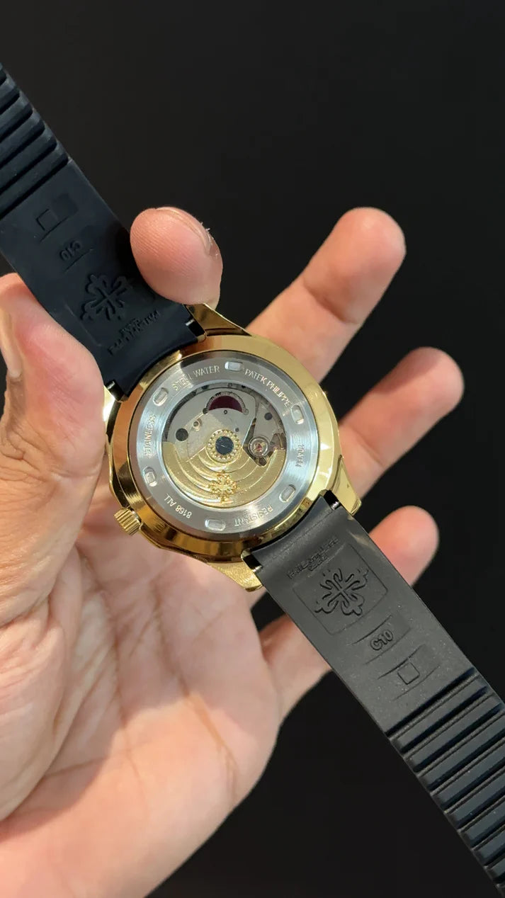 Pp Aquanaut | Auto | Gold | Black strap | Black Dial