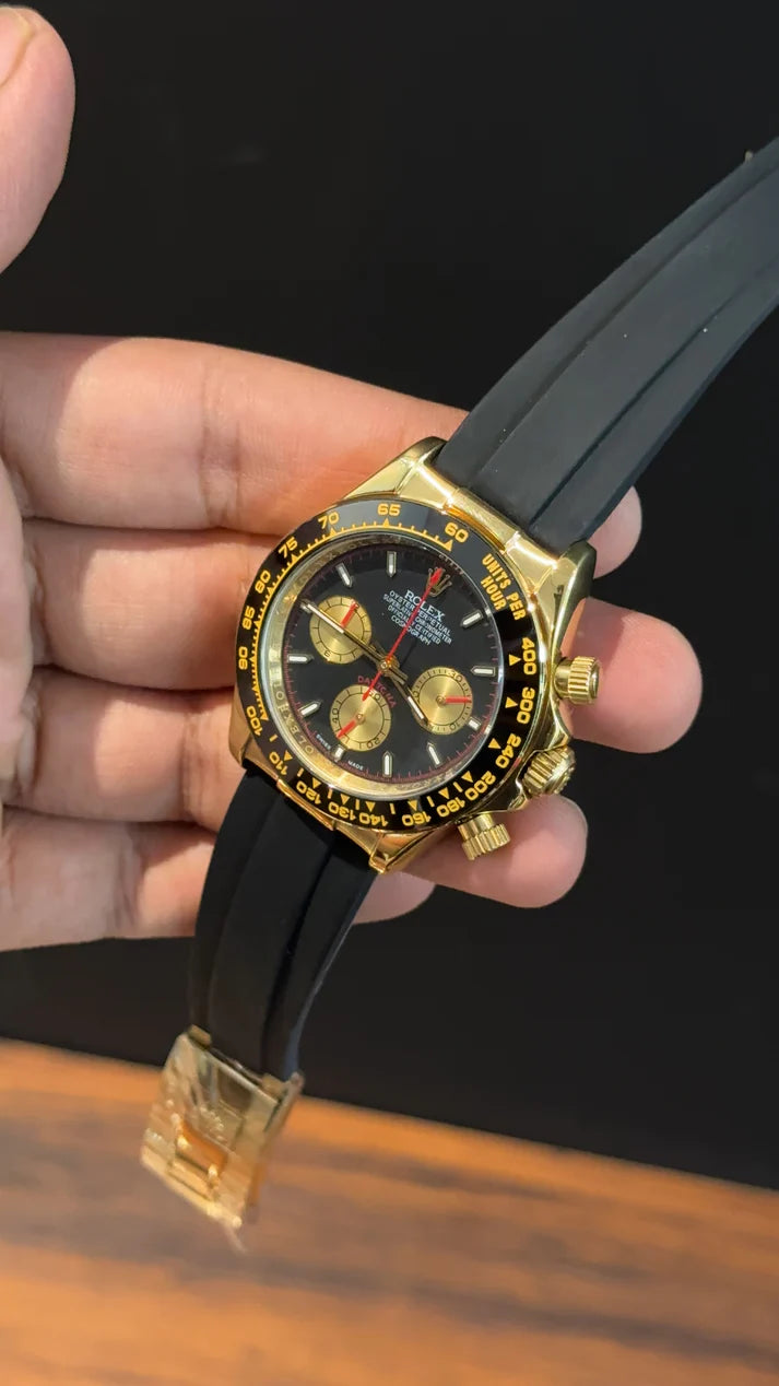 Daytona | Gold | Pvc Strap | Gold Chrono | Black Dial | Red Niddles