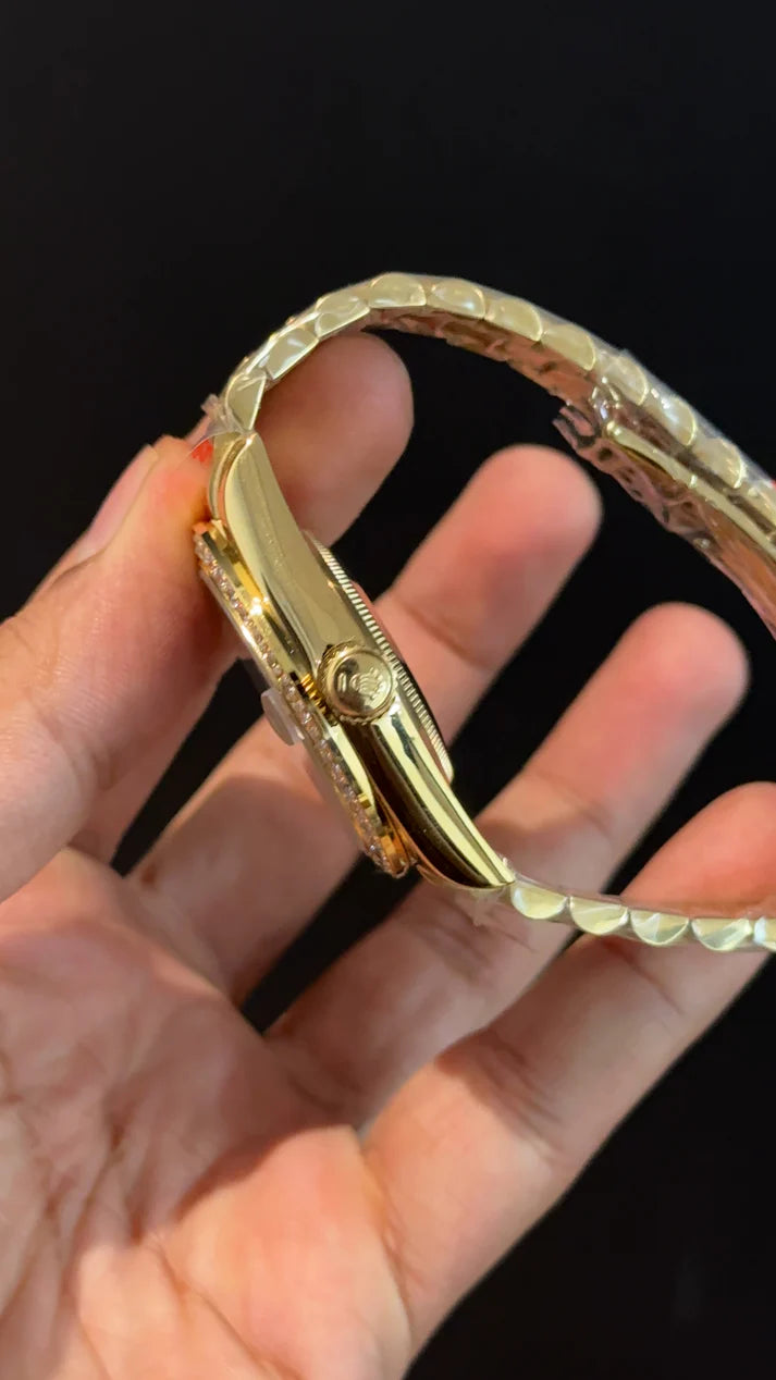 Daydate | Mother Of Pearl | Gold Chain | White Pearl Dial
