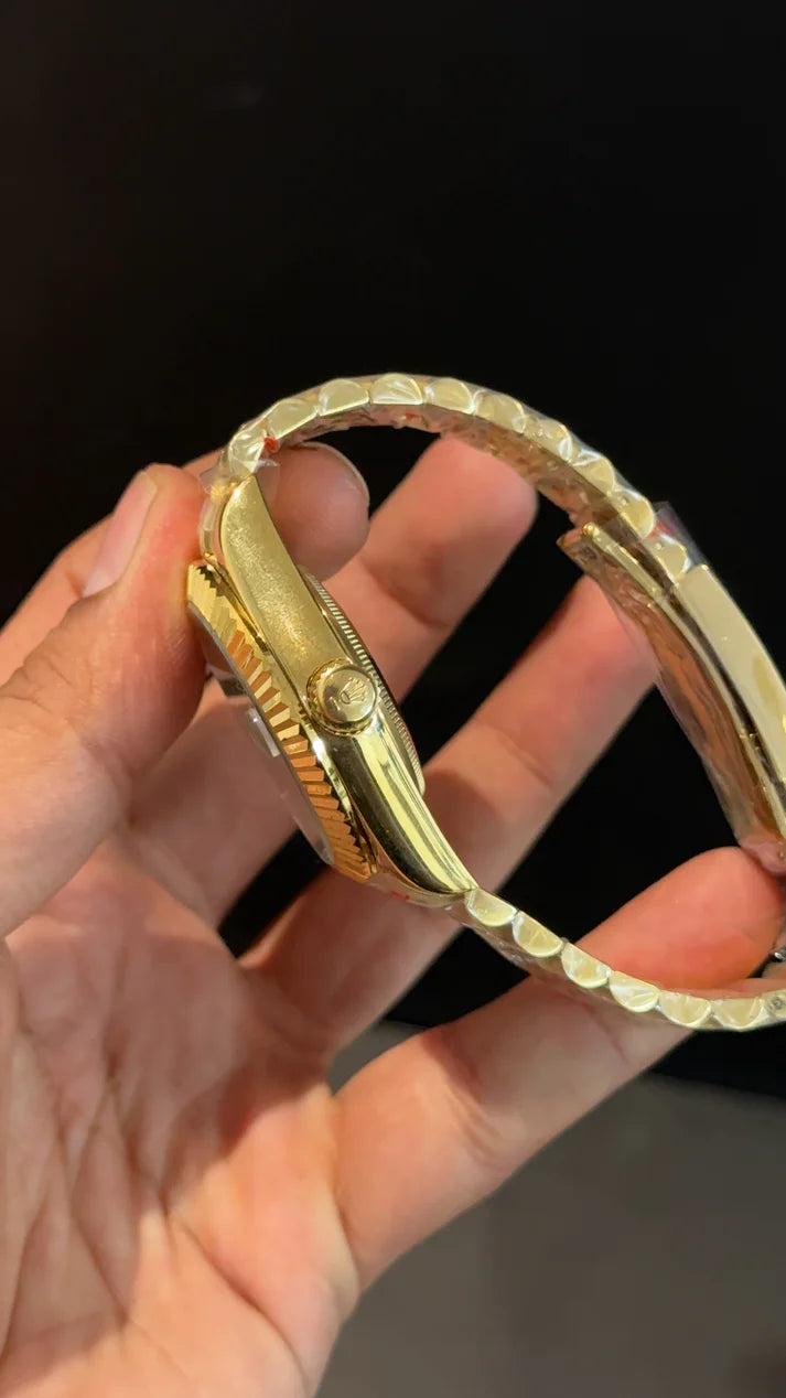 Sky Dweller | Gold Jubilee Chain | White Dial