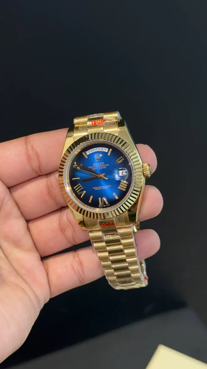DayDate | Gold Chain | Gradient Blue Dial