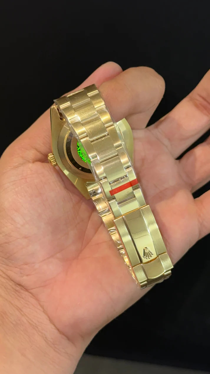 Sky Dweller | Gold Oyester Chain | Black Dial