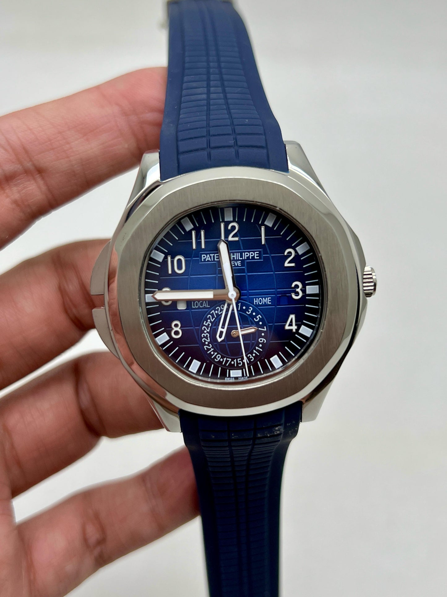 Patek Philippe Aquanaut 5986G-001